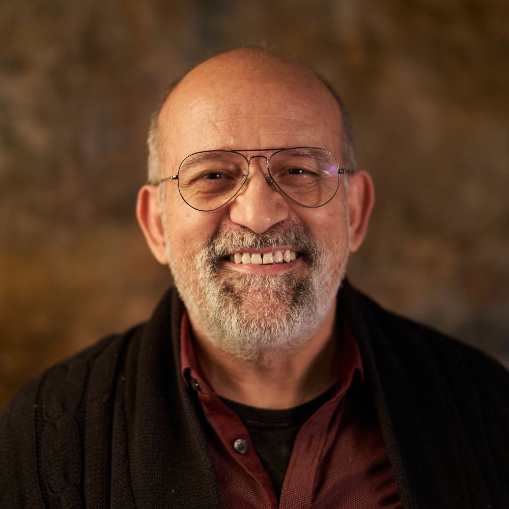 portrait of a middle aged caucasian smiling man lo auu2wej 1.jpg