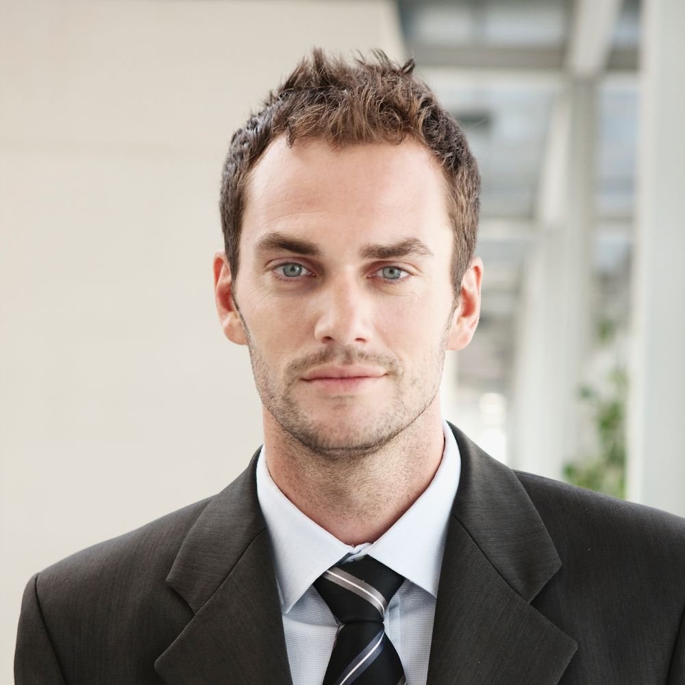 portrait of business man fkn9cnt 1.jpg